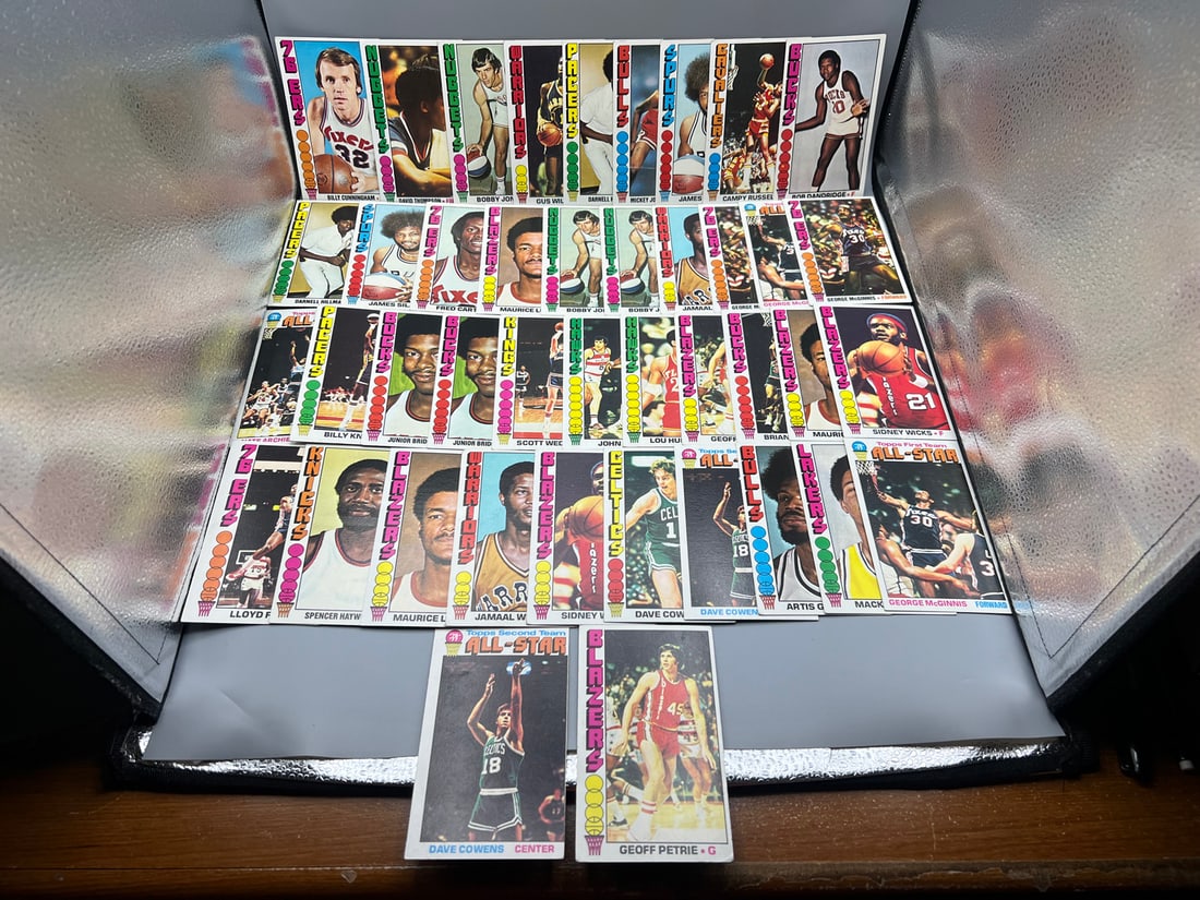 Lot of 42 - 1976 Topps Basketball - Varying Conditions - David Thompson RC (1 of 8)