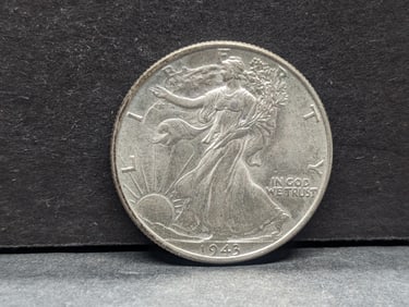 1943-P Walking Liberty 50c. WWII Era. 90% Silver. LUSTROUS High Grade