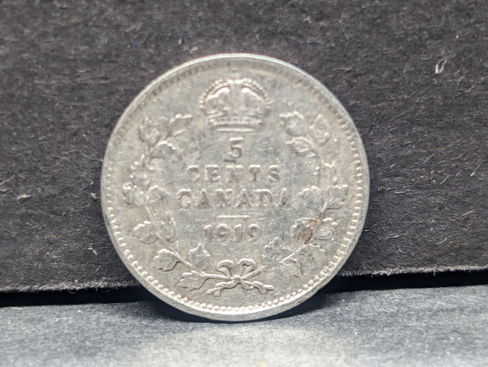 1919 Canada 92.5% Silver 5 Cents (1 of 2)