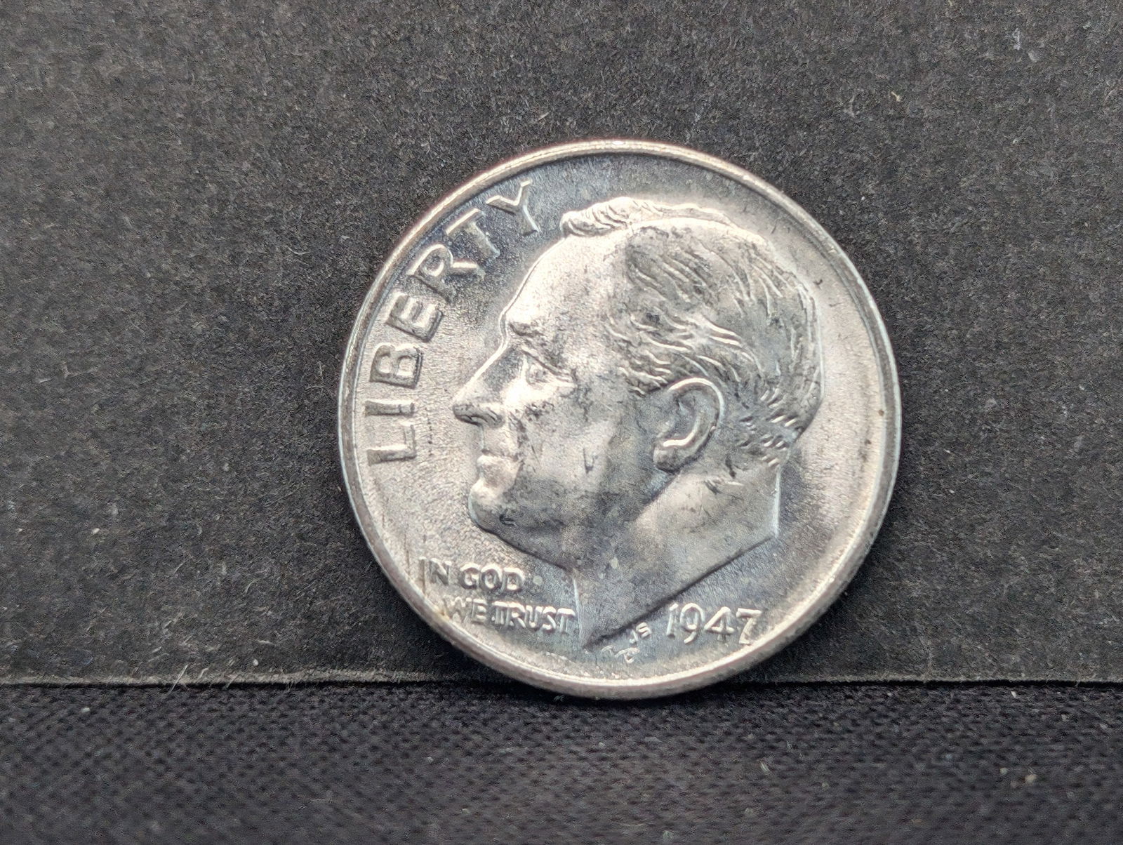 1947-S Roosevelt Dime. GEM BU. 90% Silver. (1 of 2)