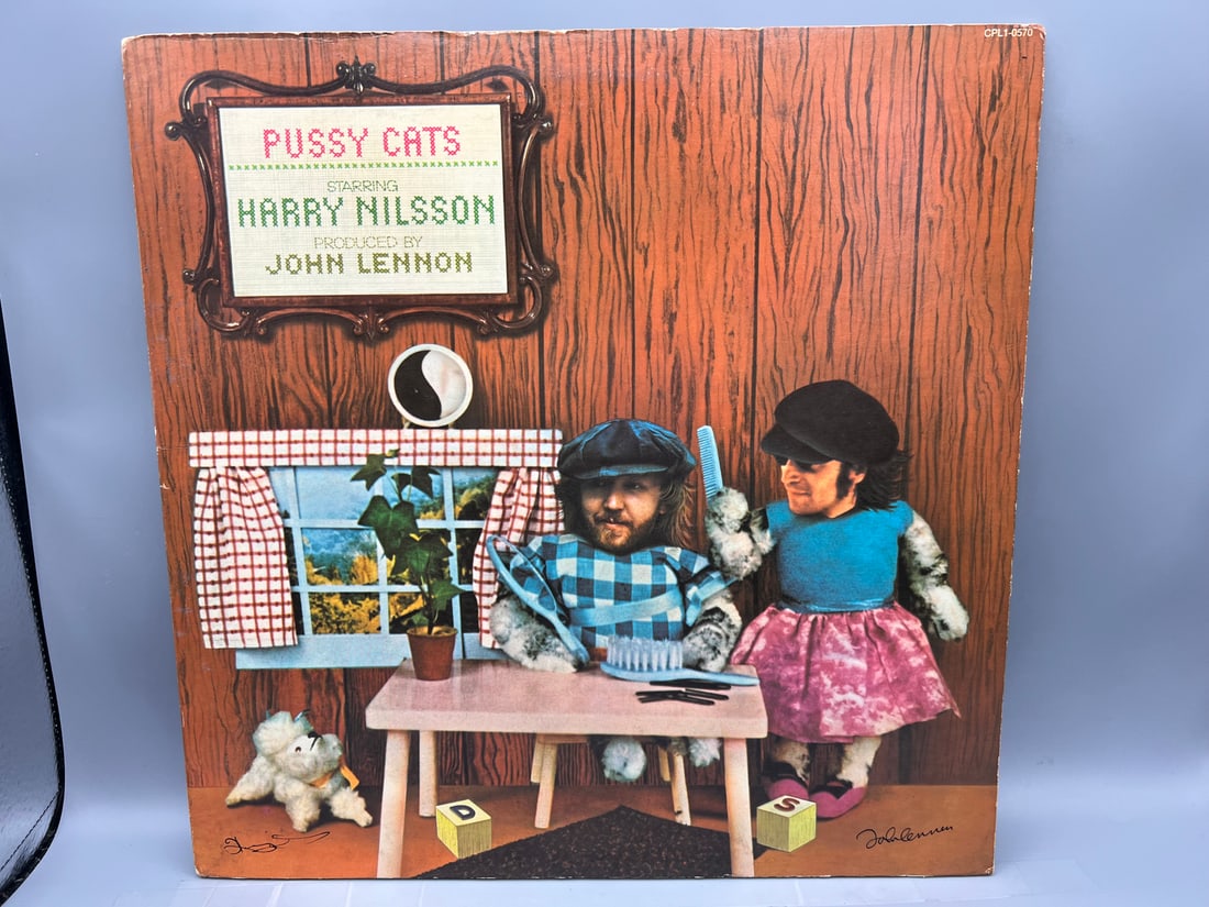 Harry Nilsson: Pussy Cats (1974), produced by John Lennnon, gatefold w/lyric attachment: Harry Nilsson: Pussy Cats (1974), produced by John Lennnon, gatefold w/lyric attachment