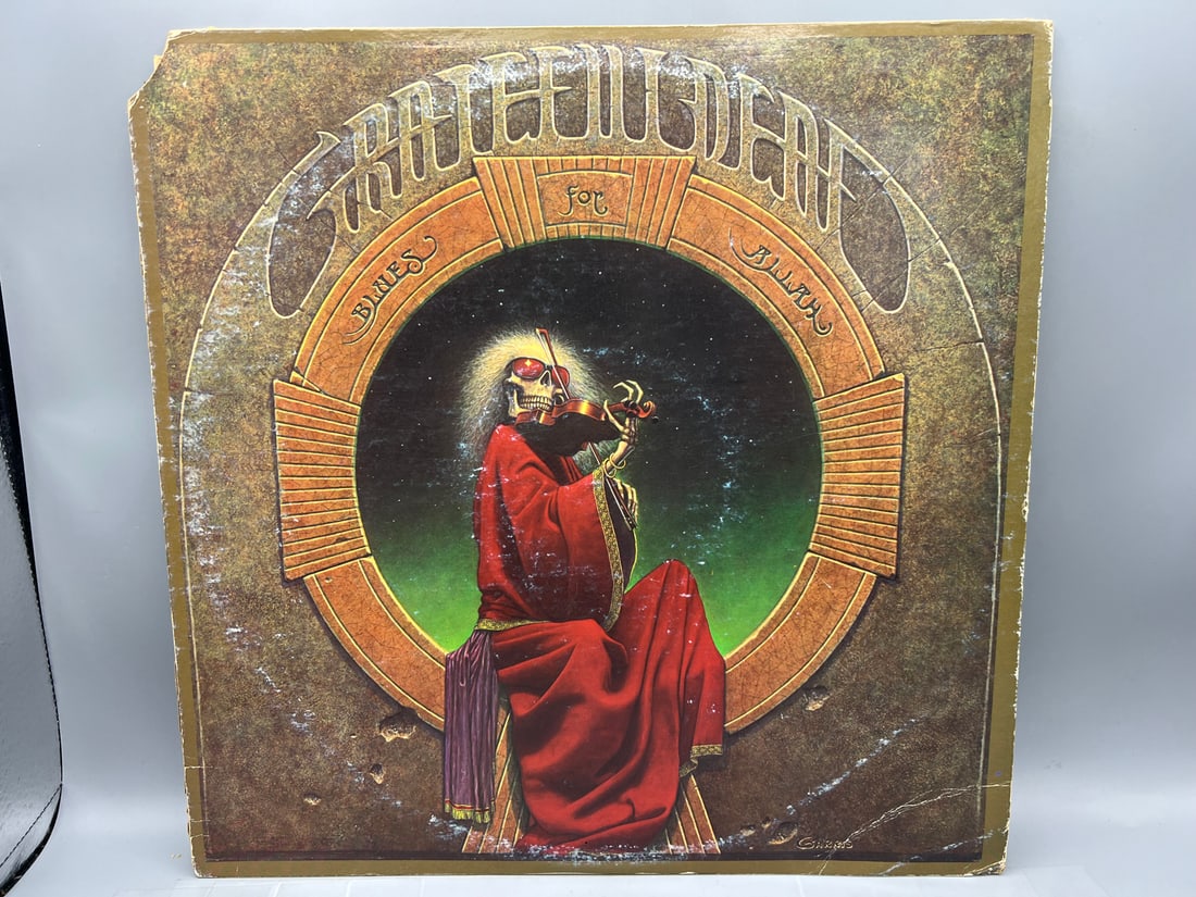 Grateful Dead: Blues for Allah (1975), cover shows minor ring wear and has slight crease in lower (1 of 8)