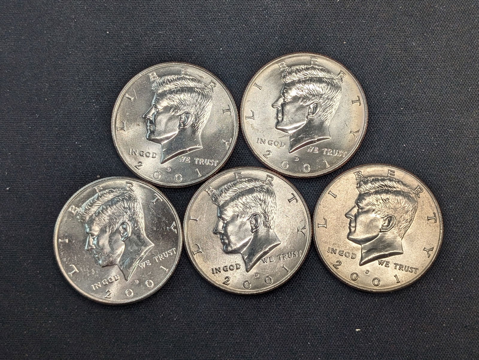 (5) 2001-D Clad Kennedy Half Dollars Uncirculated From Canvas Mint Bag (1 of 2)