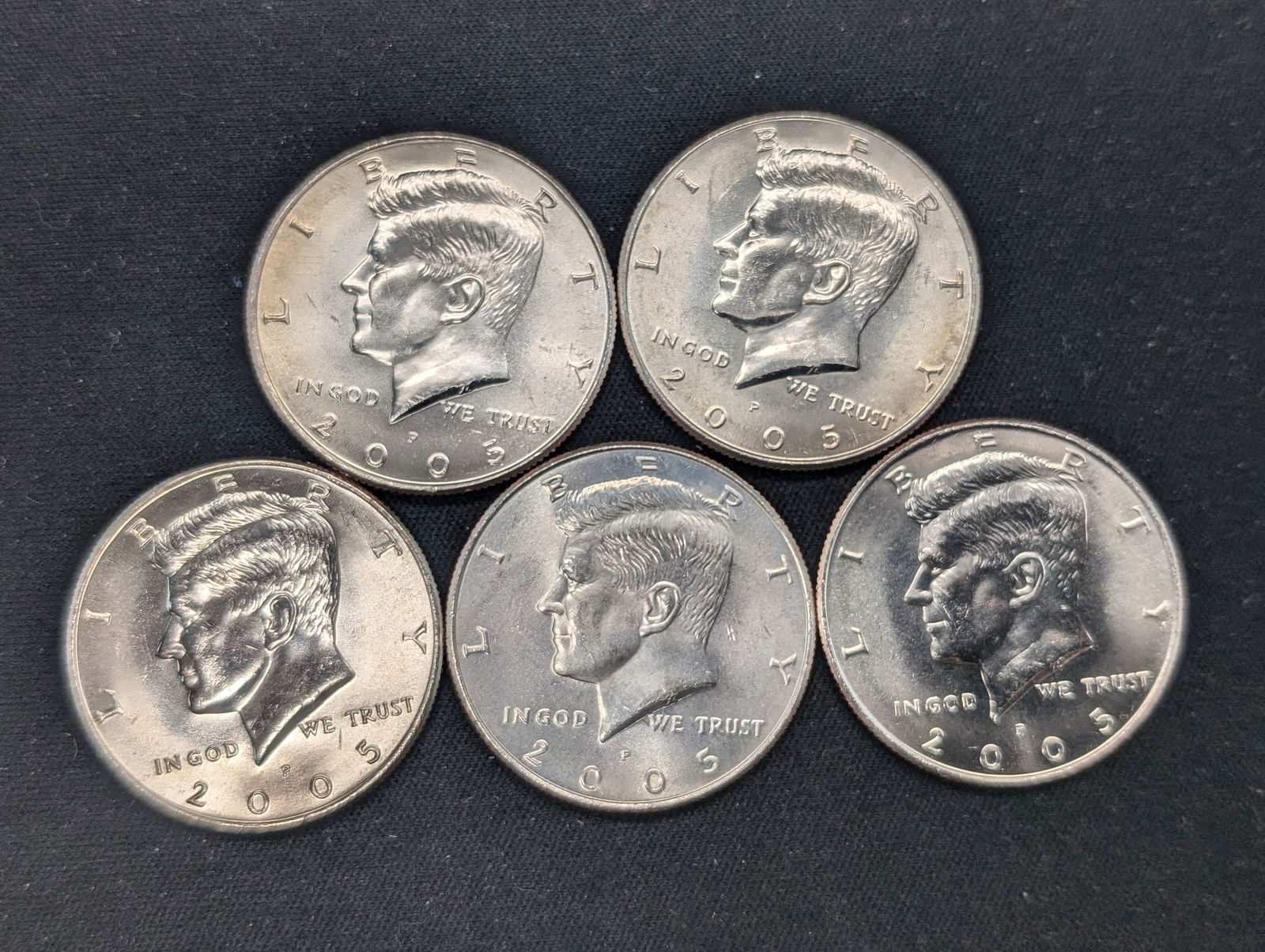 (5) 2005-P Clad Kennedy Half Dollars Uncirculated From Canvas Mint Bag (1 of 2)
