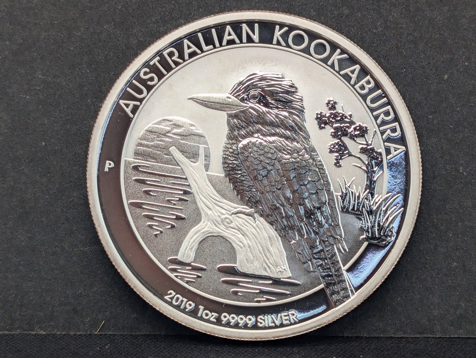 2019 Australia 1 Ounce Pure .9999 Fine Silver Kookaburra Dollar: 2019 Australia 1 Ounce Pure .9999 Fine Silver Kookaburra Dollar