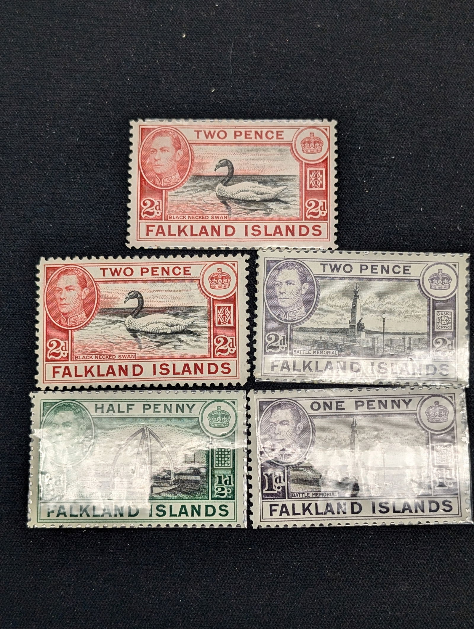 (5) Falkland Islands Stamps (1 of 3)