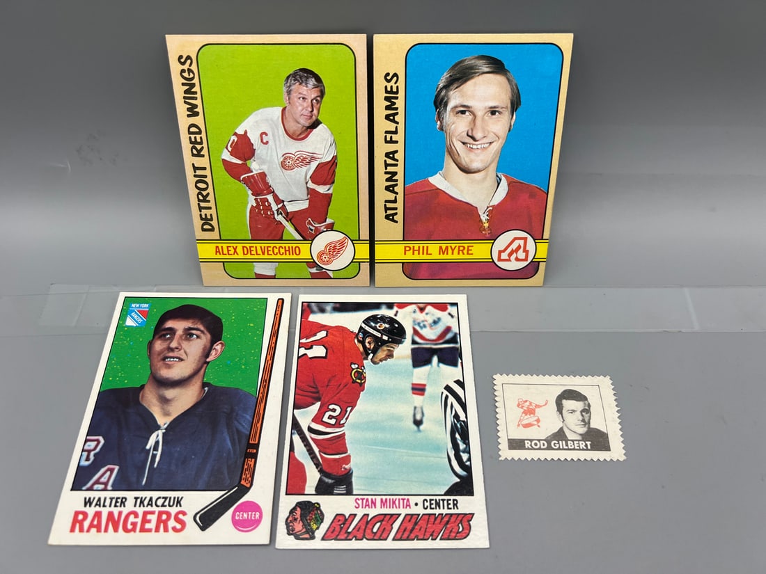 Lot of (5) Vintage Hockey Cards W/ Stan Mikita - Varying Conditions: Lot of (5) Vintage Hockey Cards W/ Stan Mikita - Varying Conditions