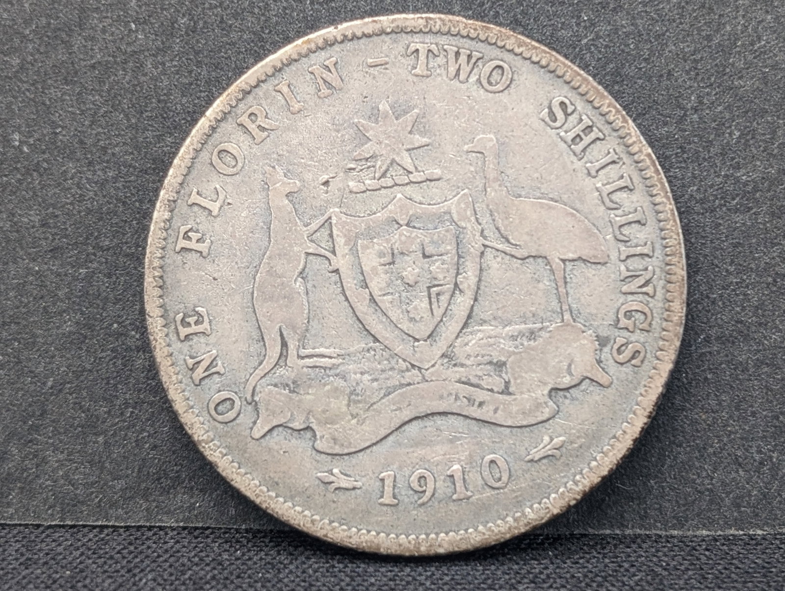 1910 Australia Silver 2 Shillings 92.5% Silver. Rare Early Date: 1910 Australia Silver 2 Shillings 92.5% Silver. Rare Early Date