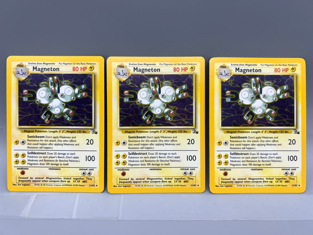 Lot of (3) 1999 Pokemon Fossil Magneton Holo #11/62 (1 of 2)