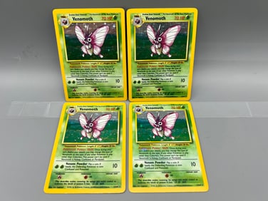 Lot of (4) 1999 Pokemon Jungle No Symbol Error Venomoth Holo #13/64