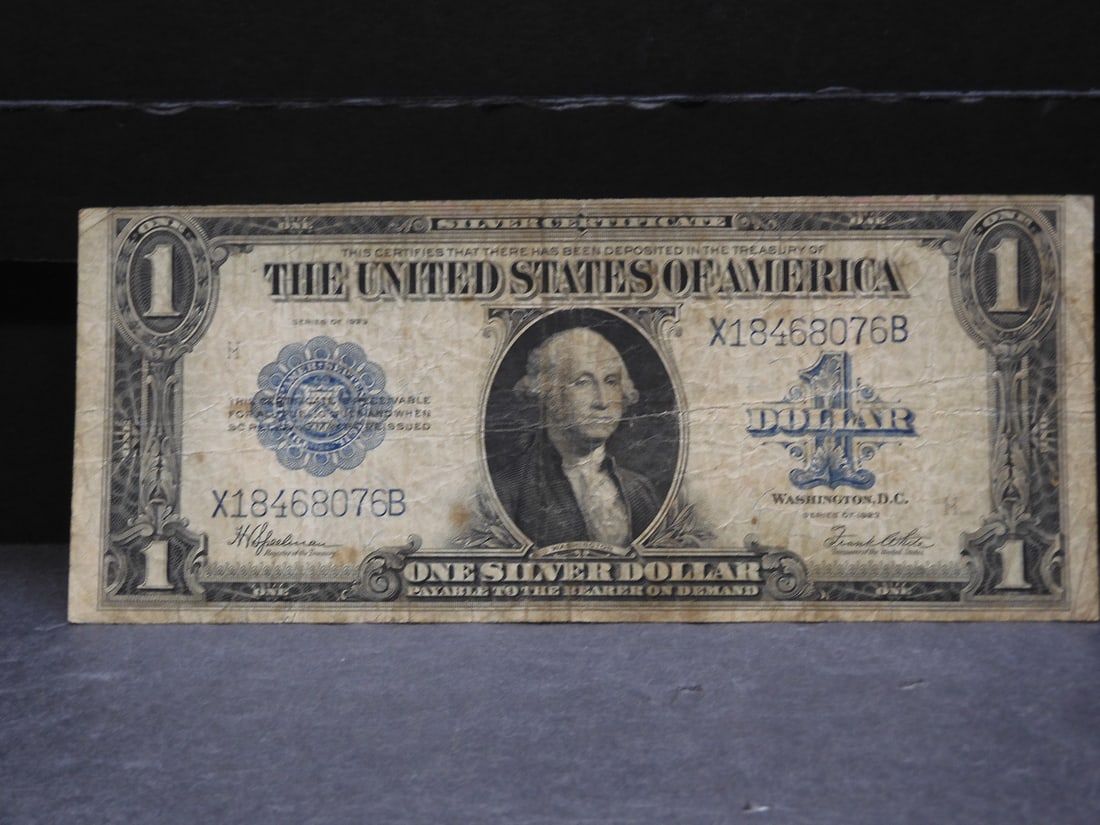 Series 1923 Silver certificate $1.00 Speelman/White VG (1 of 3)