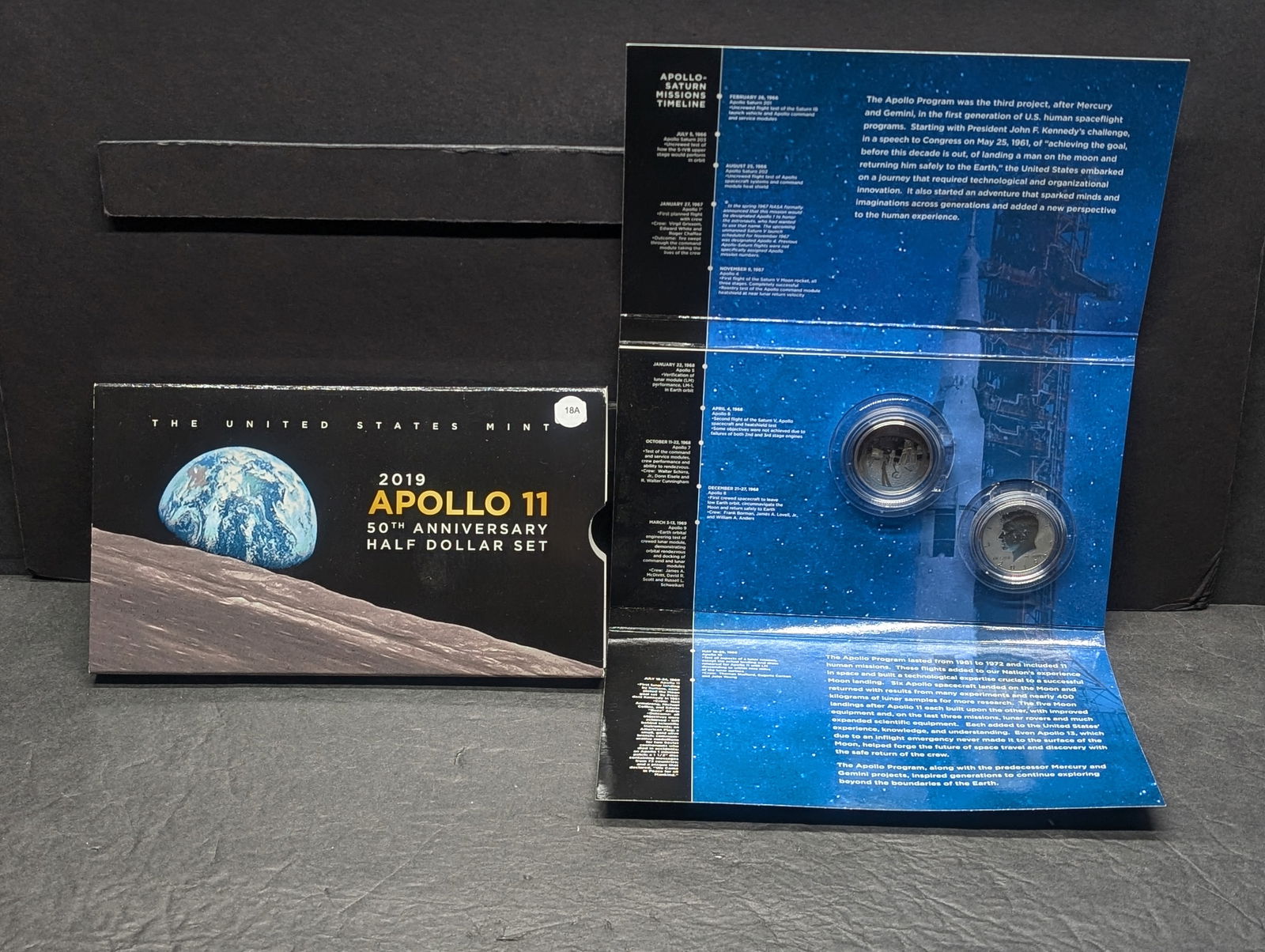2019 Apollo 11 Half Dollar Coin Set (2 Coins) (1 of 6)
