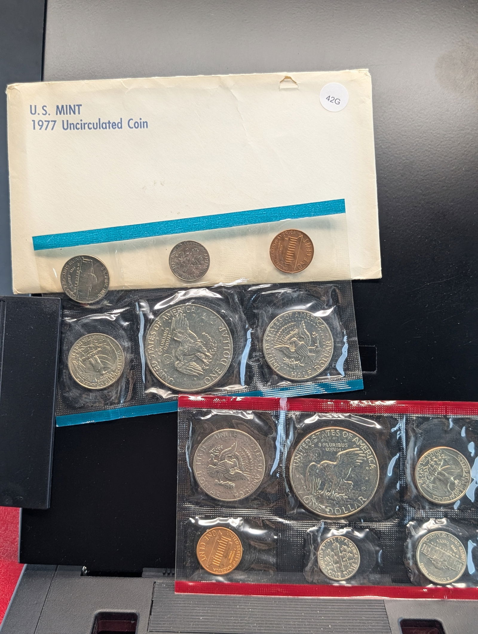 1971 US Mint P,D Uncirculated Coin Set. OGP (1 of 4)