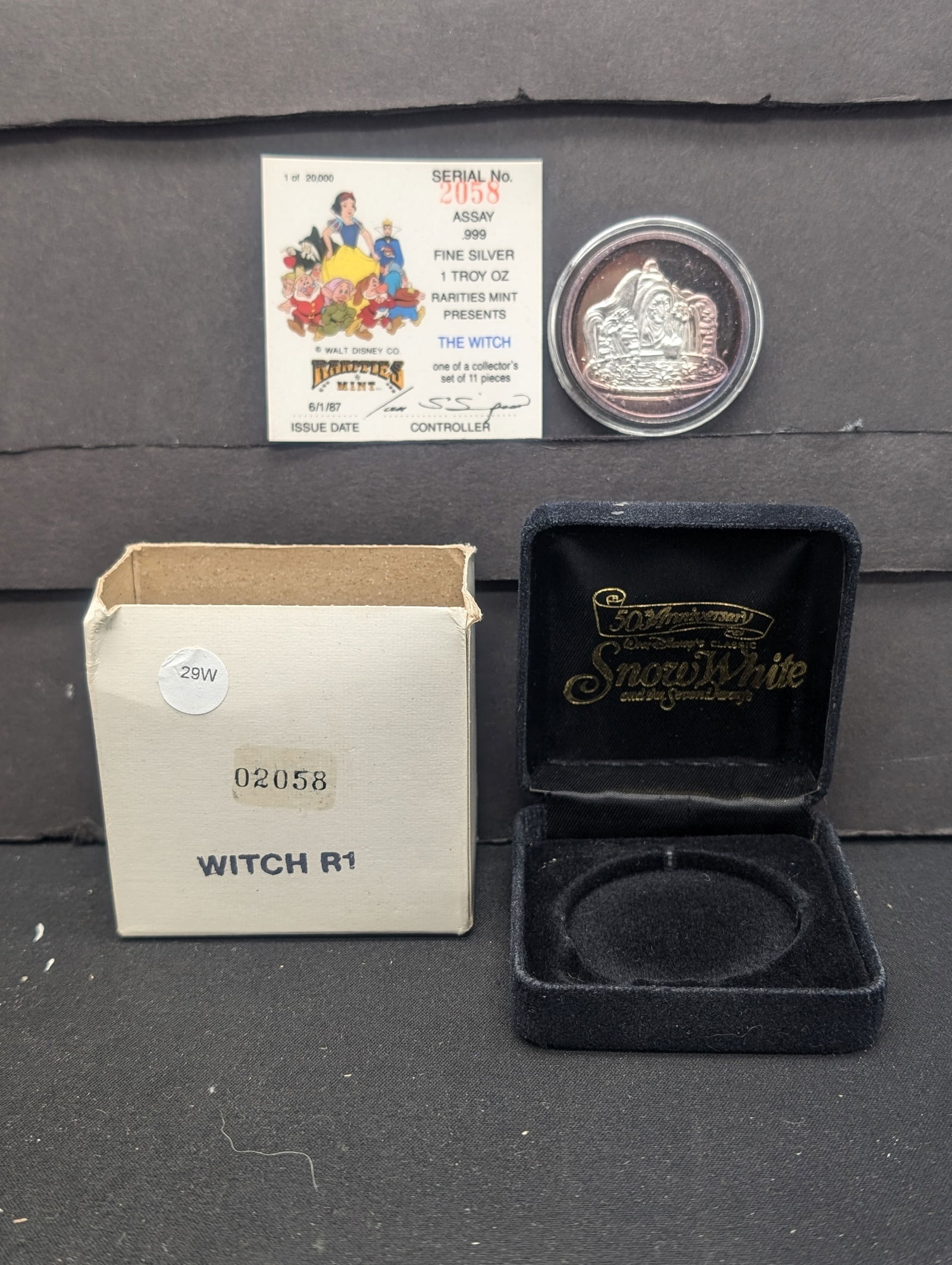 50th Disney's "The Witch" - Snow White - 999 Fine Silver One Troy Ounce: 50th Disney's "The Witch" - Snow White - 999 Fine Silver One Troy Ounce