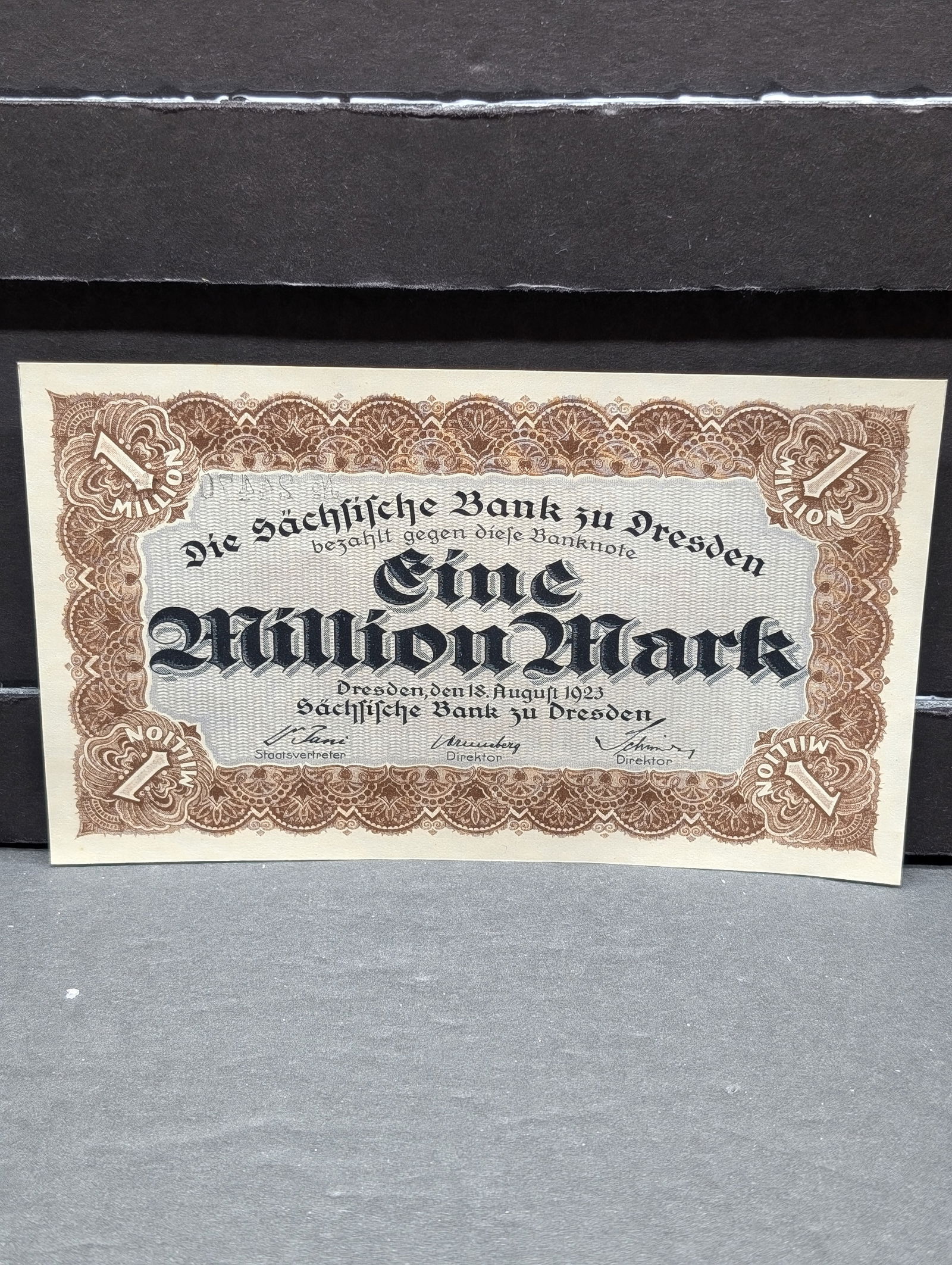 1923 German 1 Million Mark, Tough Post WWI Era. CRISP UNC (1 of 2)