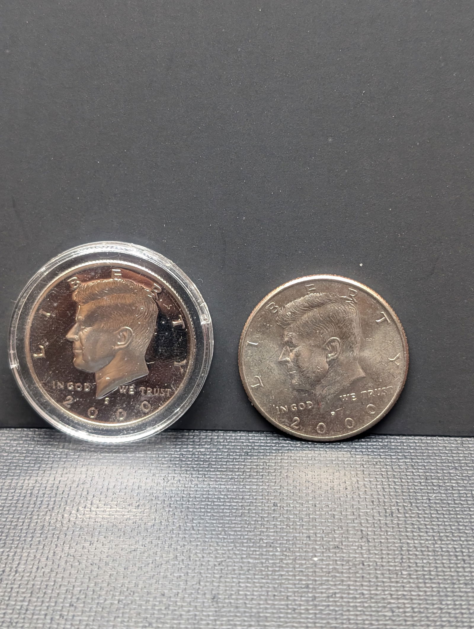 2000-S Proof & 2000-P Unc. Kennedy Half Dollars (1 of 6)