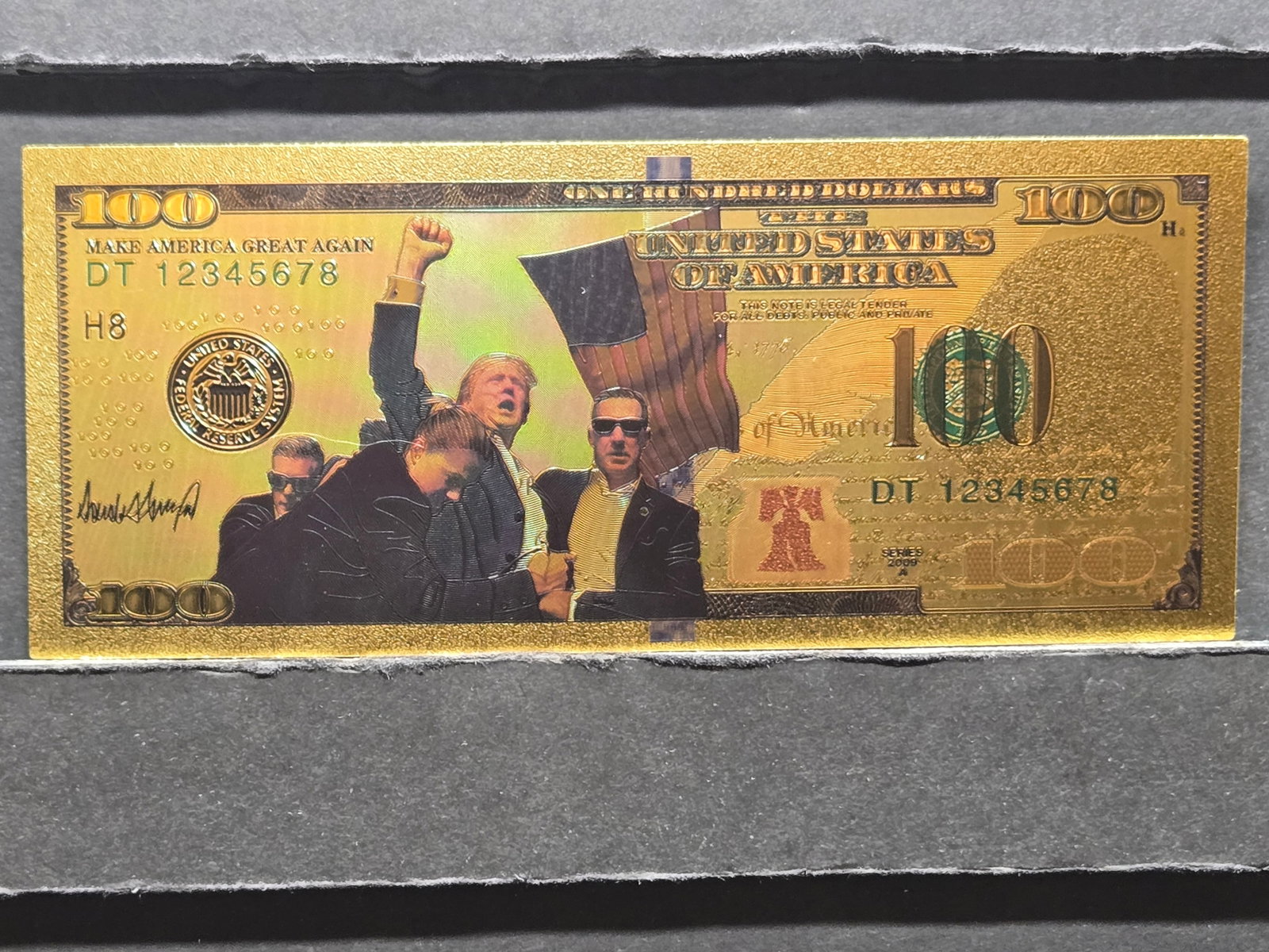 Donald Trump Gold Foiled Note: Donald Trump Gold Foiled Note