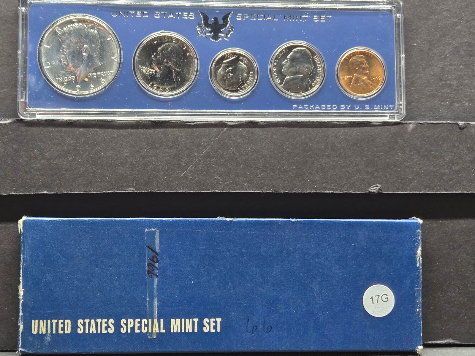1966 US Mint Special Mint Set. OGP. 40% Silver Kennedy 50c (1 of 3)