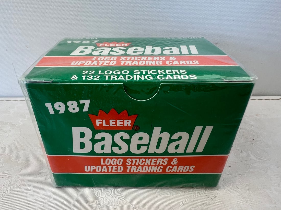 1987 Fleer Update Baseball Sealed Set - Greg Maddux, Mark McGwire RCs (1 of 2)
