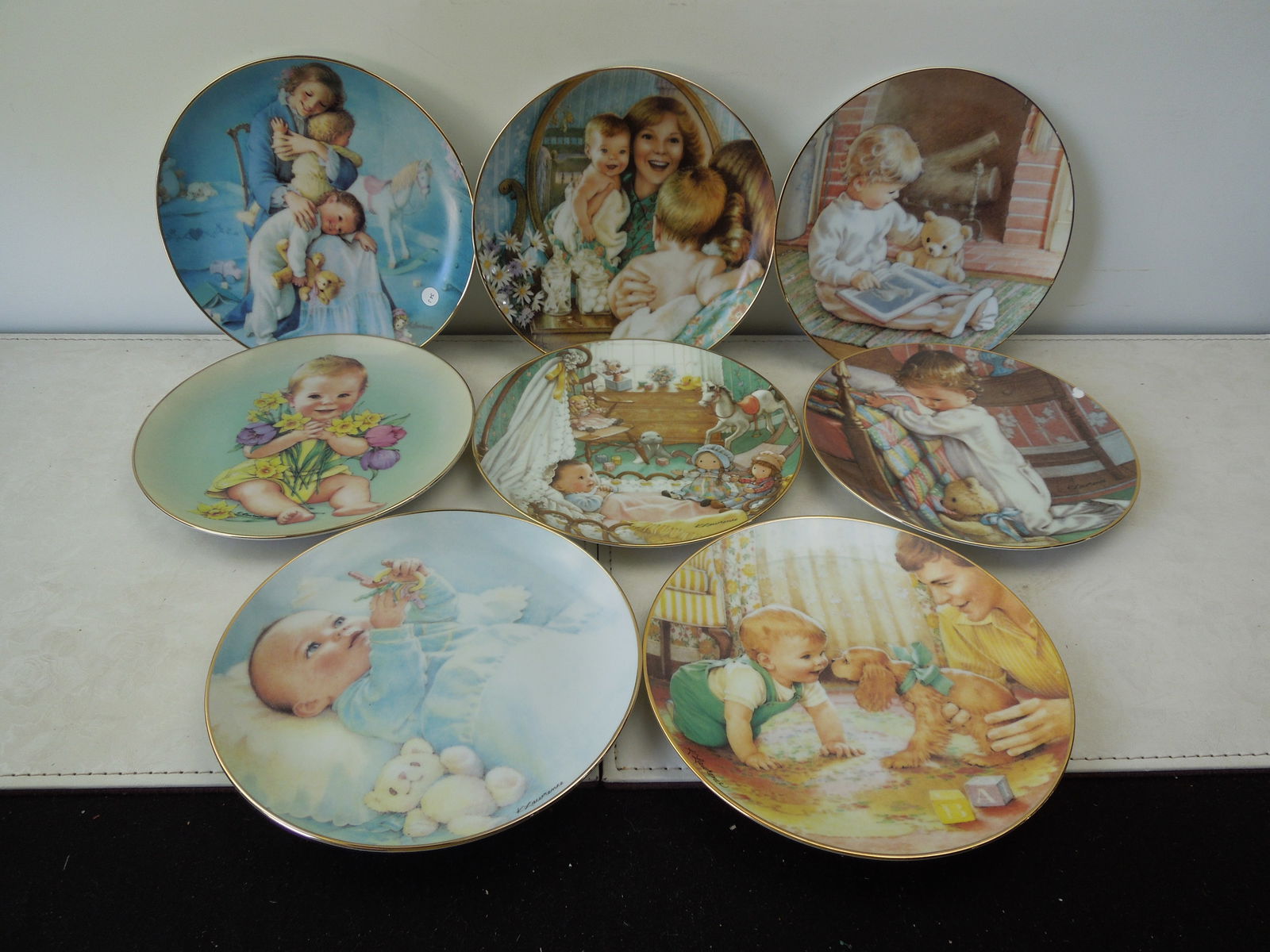 Set of 8 Danbury Mint Young Innocence Plates: Set of 8 Danbury Mint Young Innocence Plates