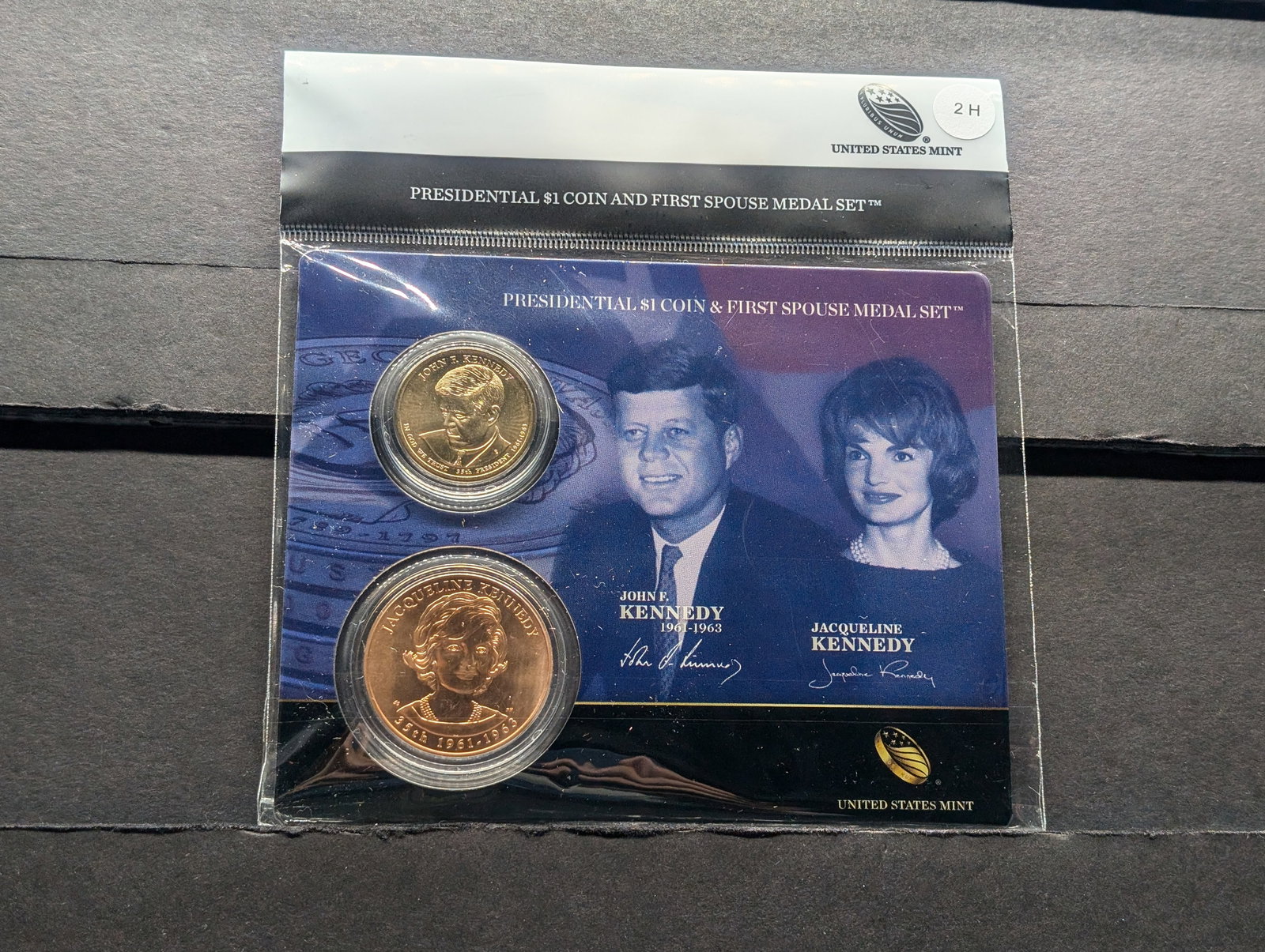 2015-S-D John F. Kennedy Presidential Coin And First Spouse Medal Set (1 of 4)
