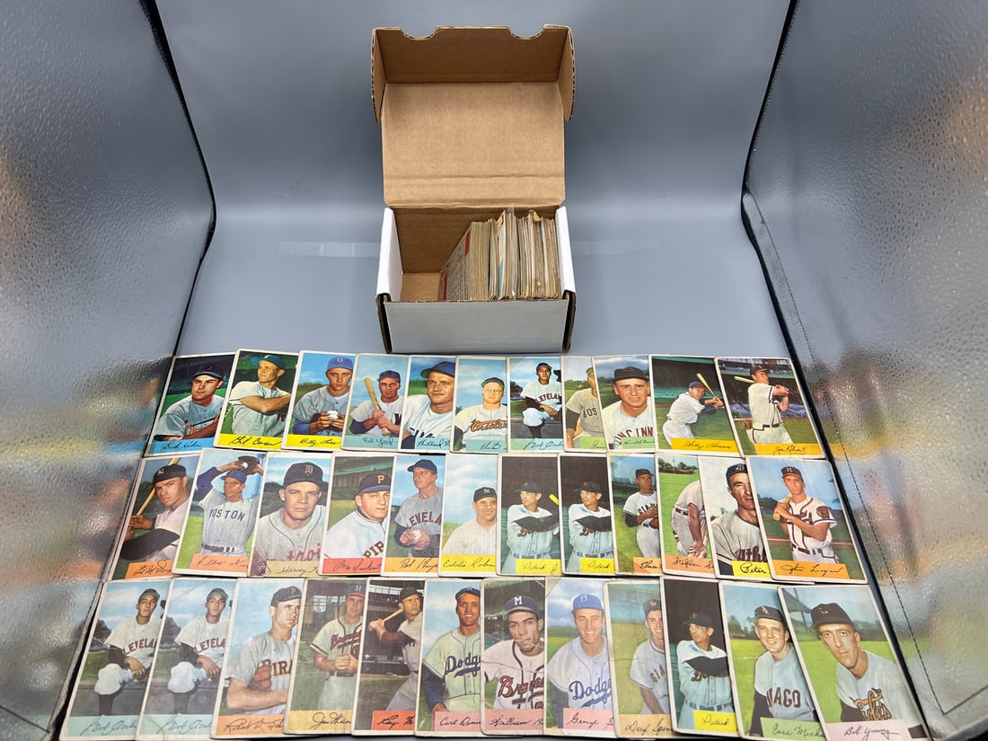 Lot of (100) 1954 Bowman Baseball Cards - Varying Conditions (1 of 9)