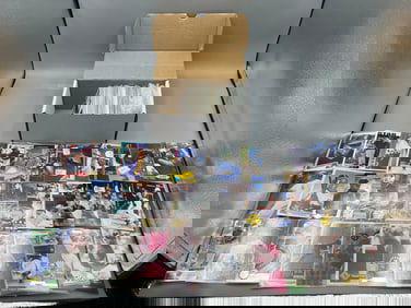 Lot of (150) Assorted Frank Thomas Baseball Cards - Varying Conditions