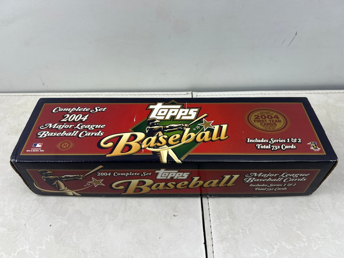 2004 Topps Baseball Factory Set W/ Yadier Molina & Zach Greinke RC's - Appears complete but cards (1 of 6)