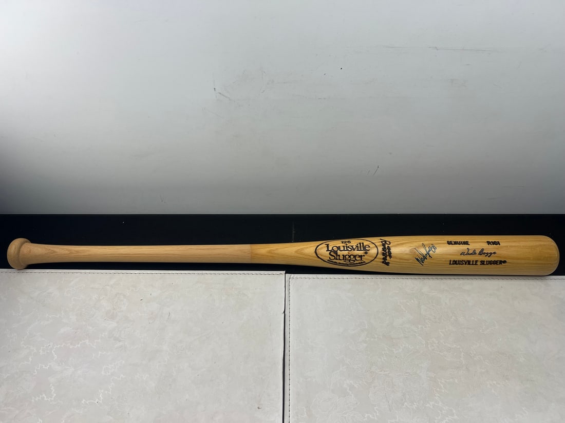 Wade Boggs Autographed Louisville Slugger R161 Game Issued Baseball Bat - Beckett Pre Certified (1 of 5)