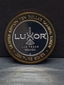 Limited Edition .999 FINE SILVER CENTER Luxor Casino $10 Gaming Token