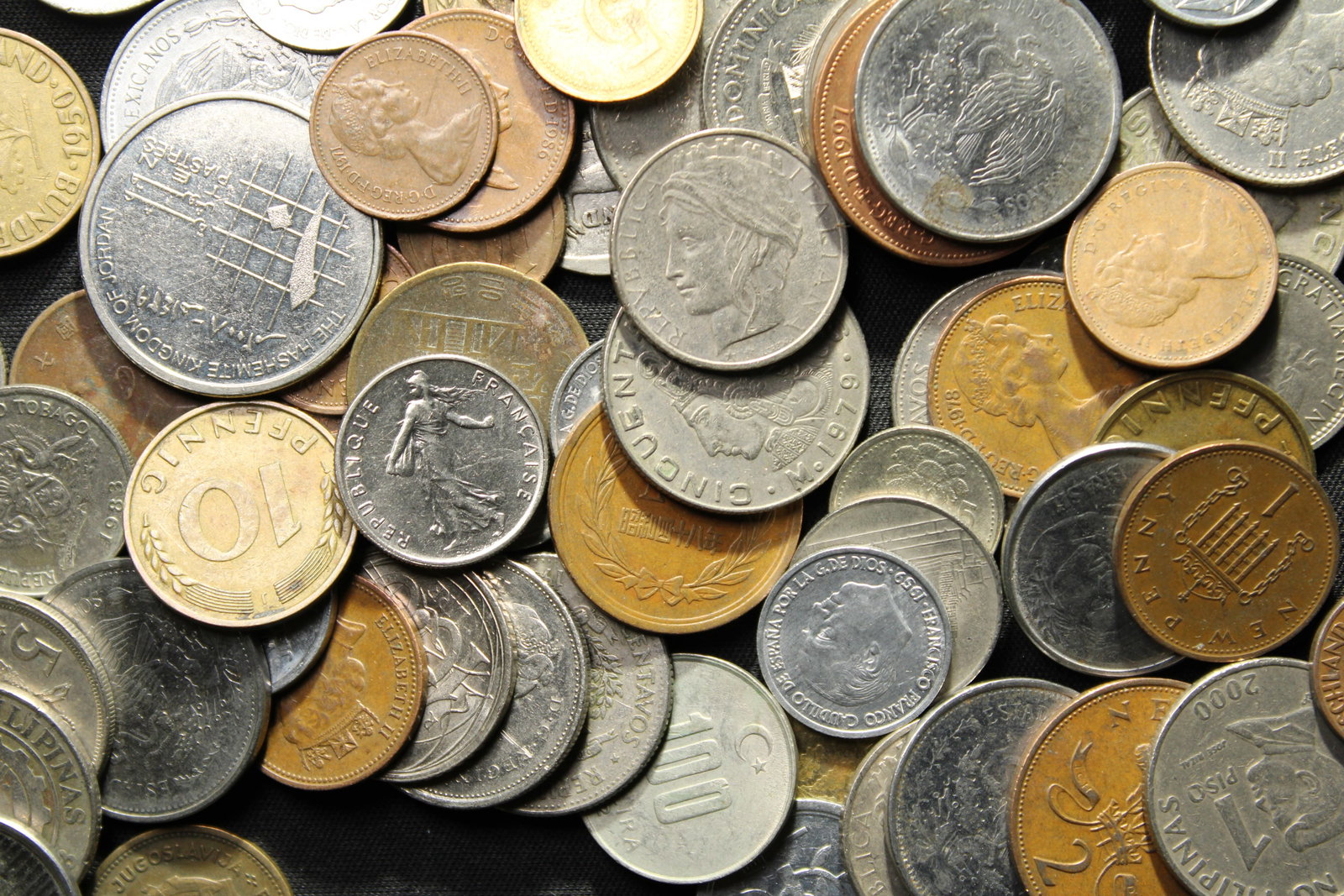 1.4 lb. Mixed Foreign Coins (1 of 2)