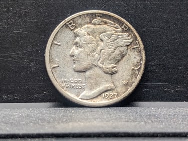 1927 D Mercury Dime. A semi key date in high grade with EF detail.