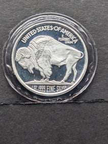 1 Oz. .999 FINE SILVER Indian Head Buffalo Designed Coin