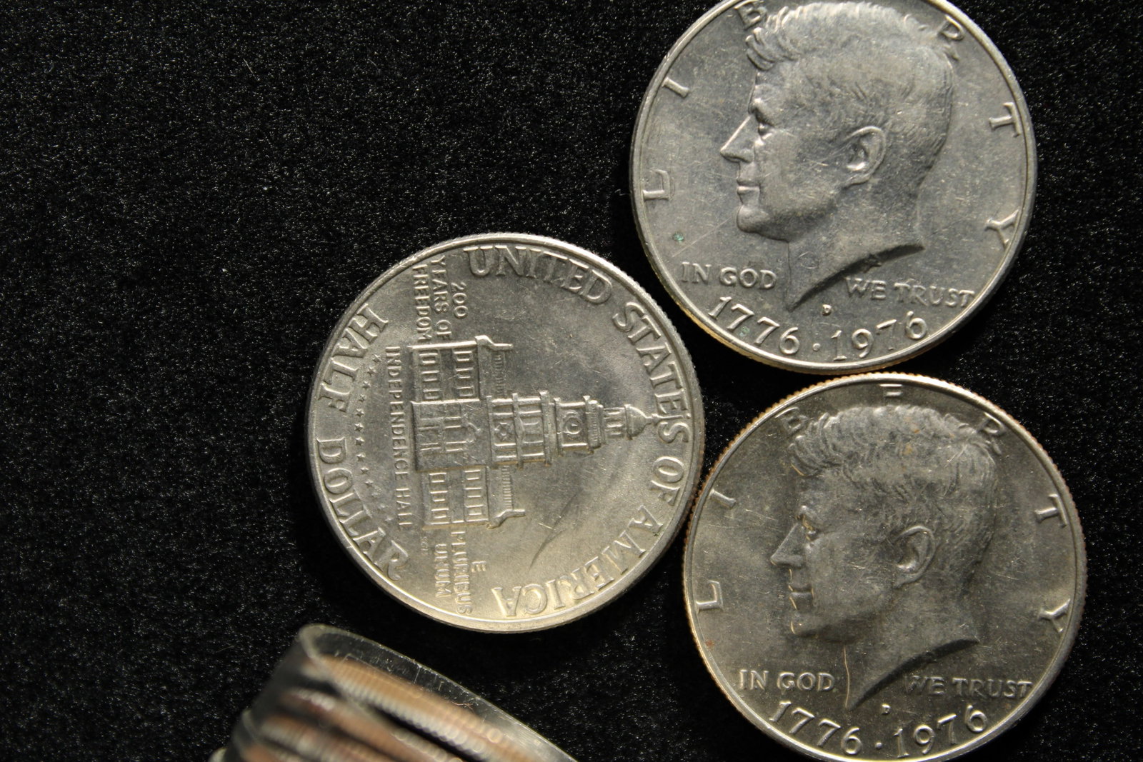 Roll of 20 1976D Bicentennial Kennedy Half Dollars. UNC (1 of 2)