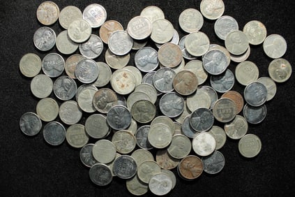 100 1943 Wartime Steel Lincoln Head Wheat Cents.