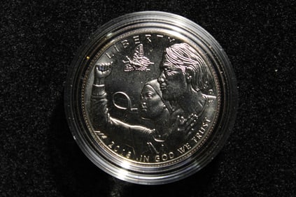 2018 D Breast Cancer Awareness Commemorative Coin  United States Mint OGP