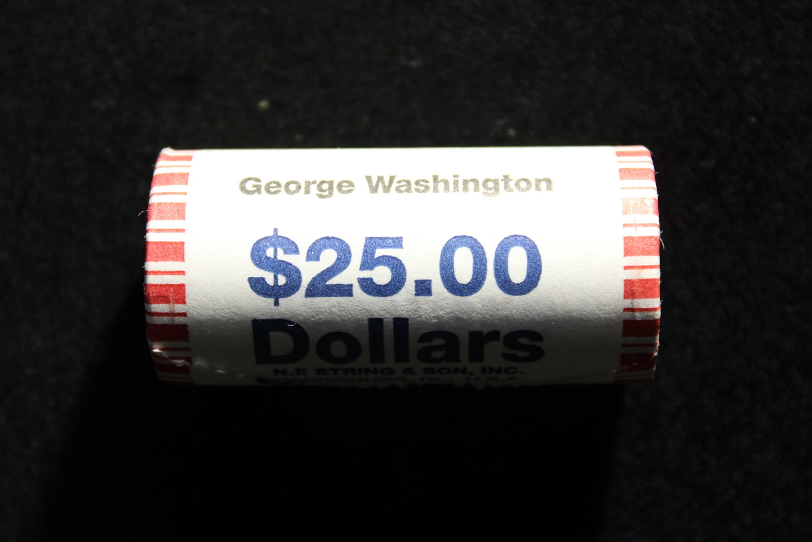 $25 ROLL OF GEORGE WASHINGTON PRESIDENTIAL DOLLARS. ORIGINAL MINT WRAPPED ROLL. GEM BU COINS: $25 ROLL OF GEORGE WASHINGTON PRESIDENTIAL DOLLARS. ORIGINAL MINT WRAPPED ROLL. GEM BU COINS