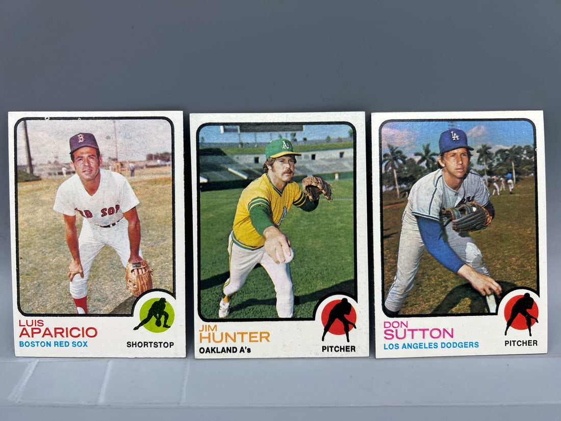 1973 Topps Luis Aparicio #165, Catfish Hunter #235, & Don Sutton #10: 1973 Topps Luis Aparicio #165, Catfish Hunter #235, & Don Sutton #10
