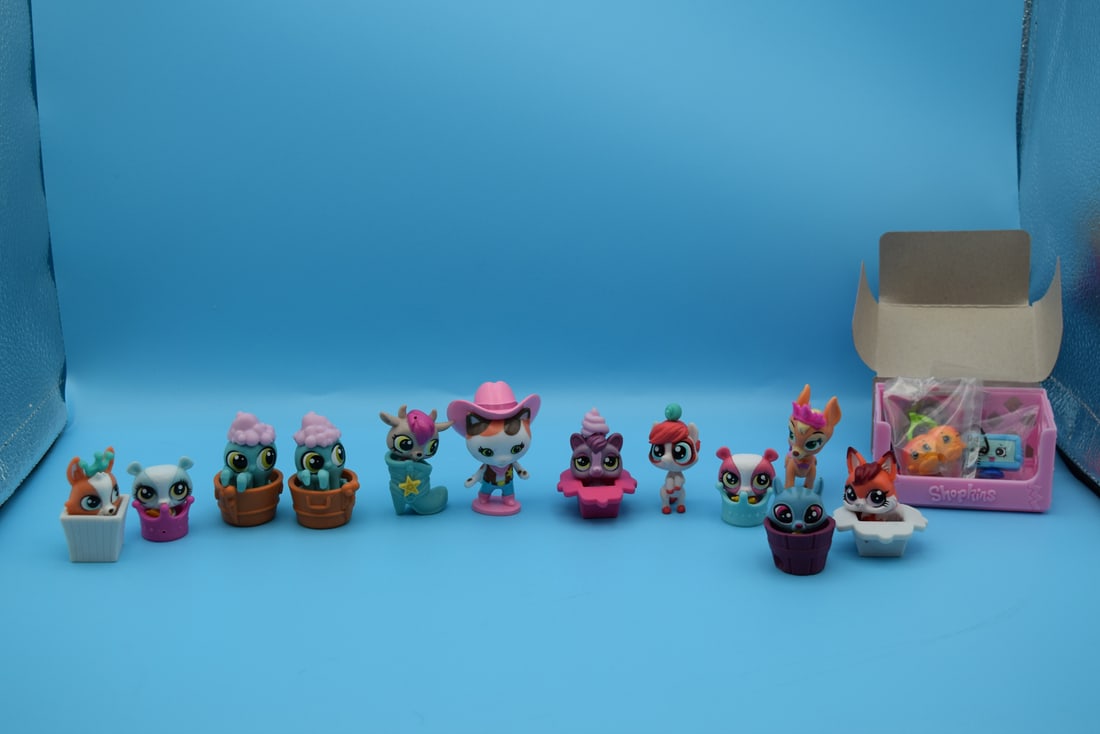 Shopkins Mini Toy Lot (1 of 3)