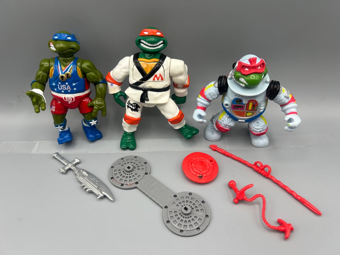 1990-92 TMNT Mirage Studios Raph, The Space Cadet, Karate Choppin Mik, & Track N Field Leo Figures - (1 of 7)