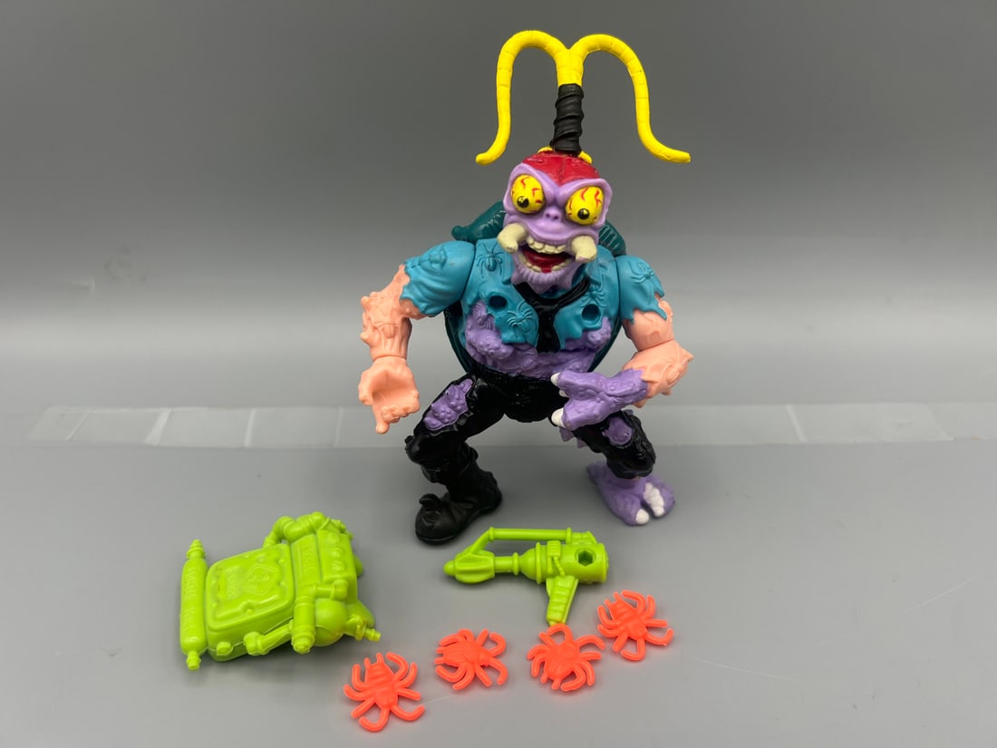 1990 TMNT Mirage Studios Scumbug Figure (1 of 3)