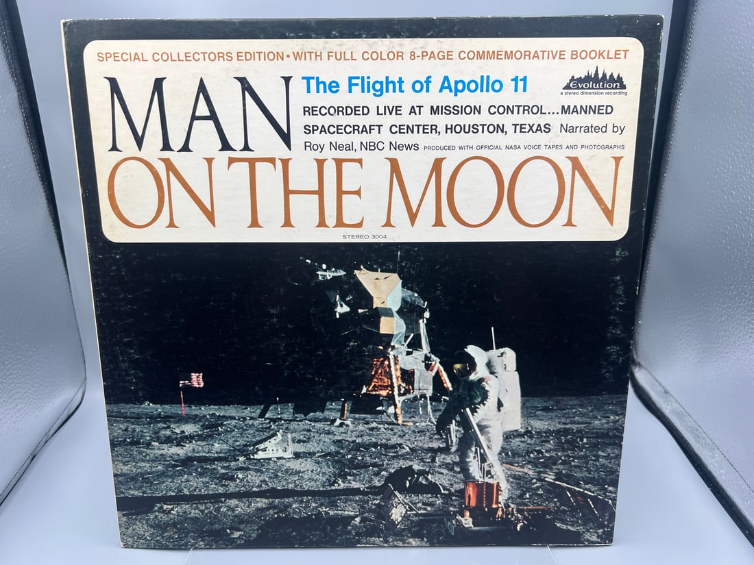 Man on the Moon - The Flight of Apollo 11 (1969), gatefold, special collector's edition, includes (1 of 5)
