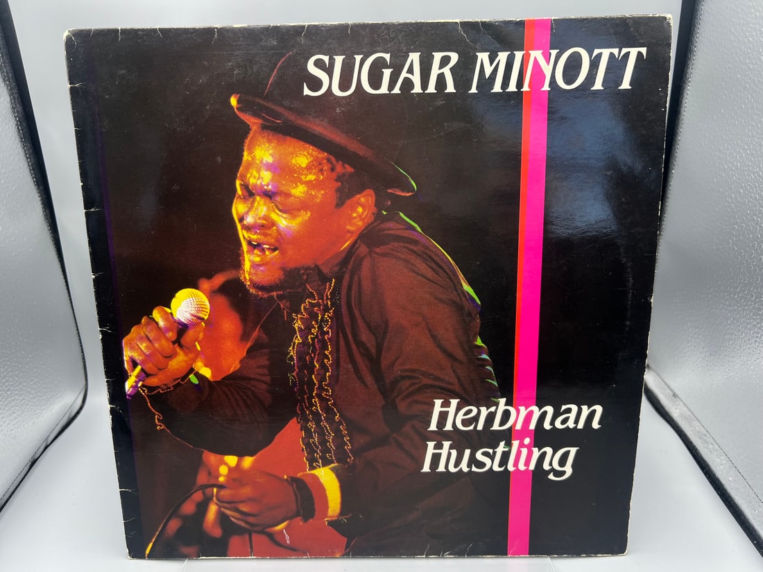 Sugar Minot: Herbman Hustling (1984), Jamaica pressing, cover shows edge wear: Sugar Minot: Herbman Hustling (1984), Jamaica pressing, cover shows edge wear