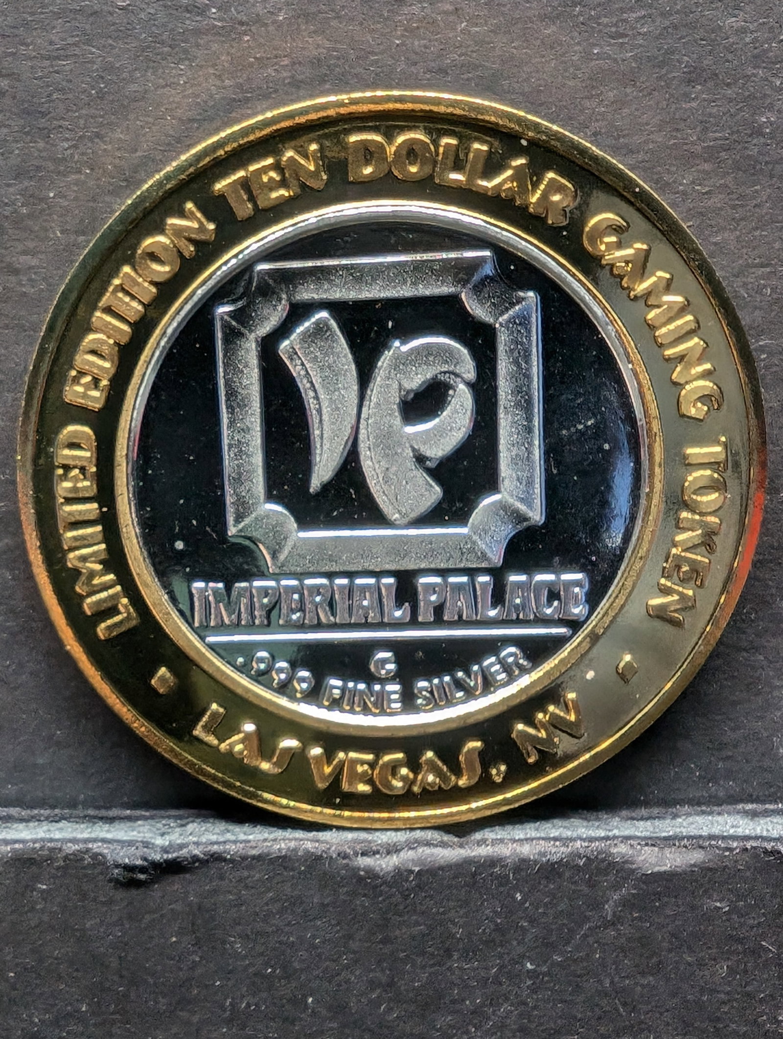 Limited Edition .999 FINE SILVER CENTER Imperial Palace Casino $10 Gaming Token: Limited Edition .999 FINE SILVER CENTER Imperial Palace Casino $10 Gaming Token