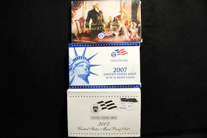 2007-S US Proof Set. Includes regular coinage plus Presidential $1s and State Quarters. GEM in
