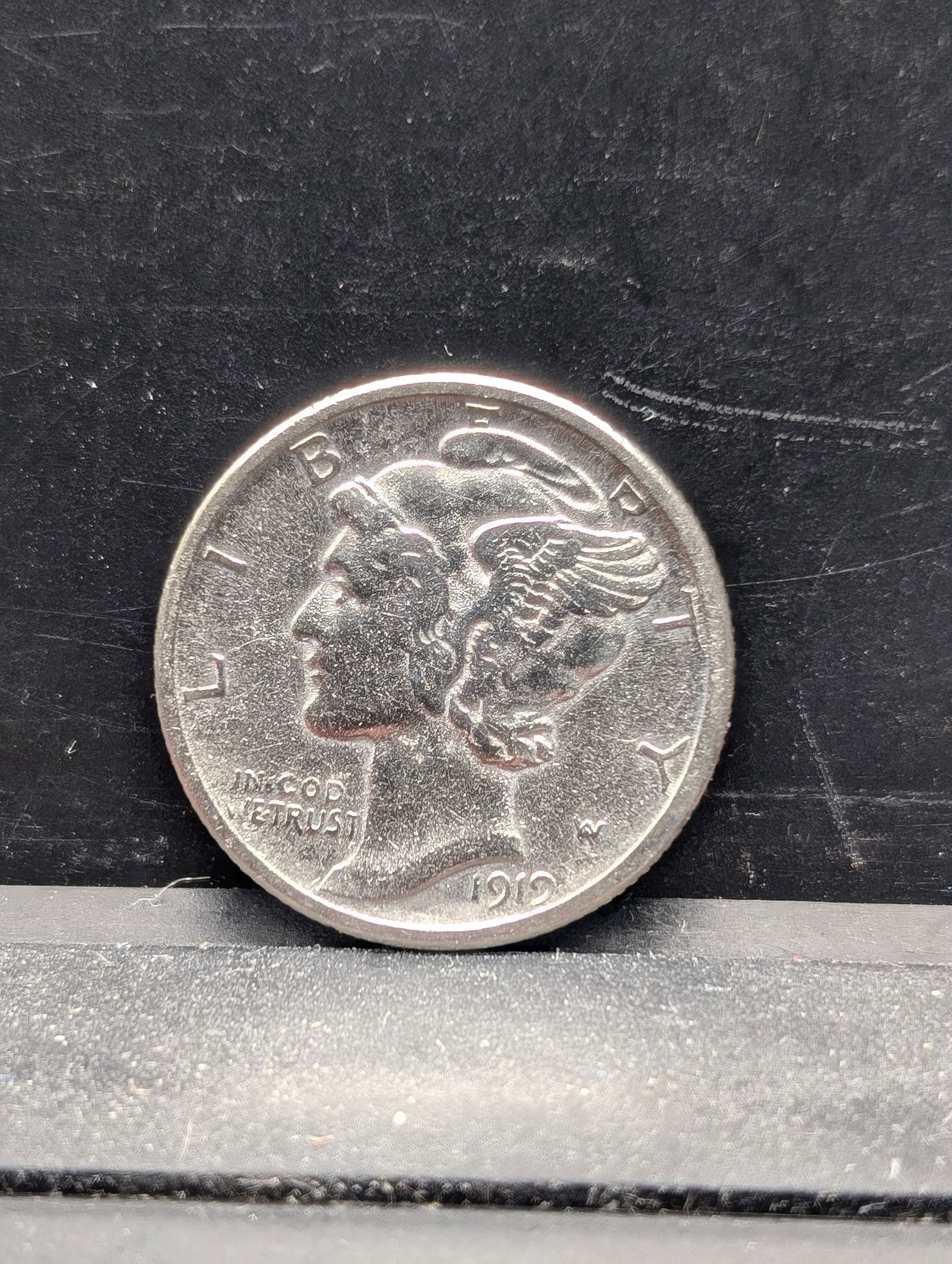 1919-D Mercury Silver Dime - SCARCE DATE! - Nice Luster - AU (1 of 2)