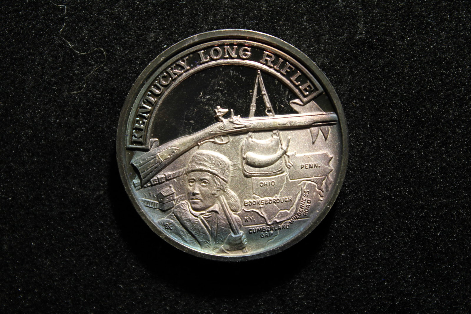 13.5 DWT .999 FINE SILVER Kentucky Long Rifle Designed Coin: 13.5 DWT .999 FINE SILVER Kentucky Long Rifle Designed Coin