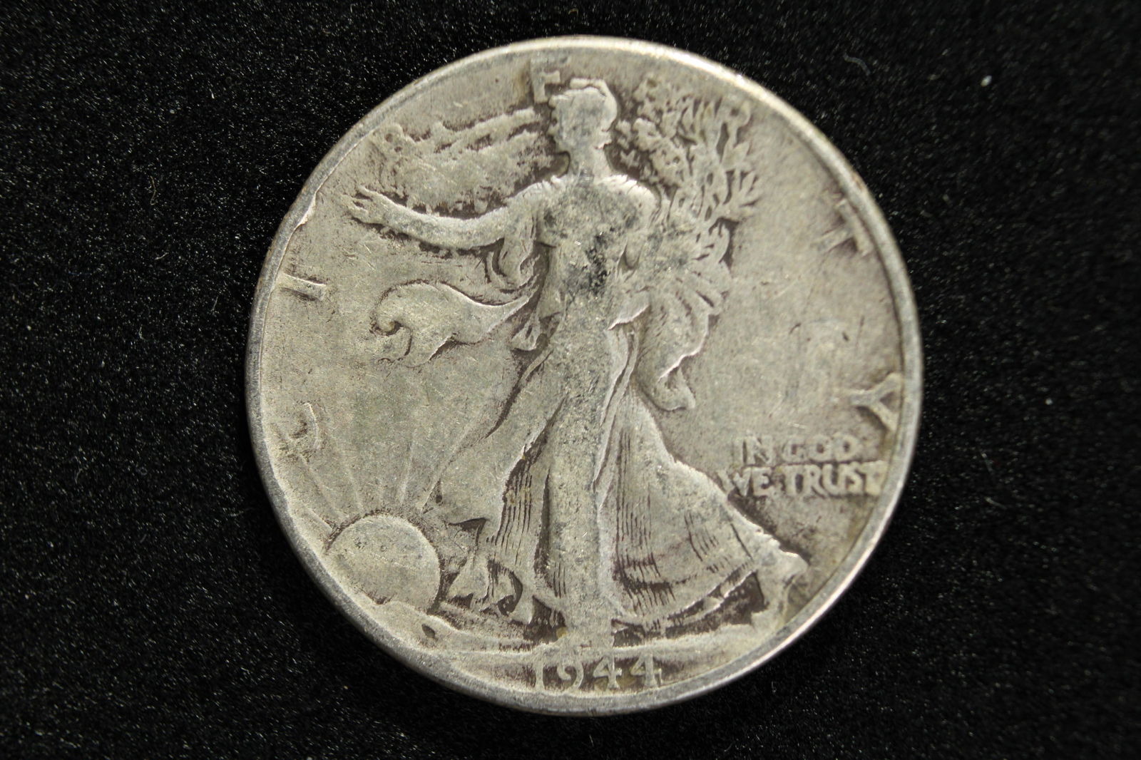 1944 Liberty Half (90% Silver/WWII Era) (1 of 2)