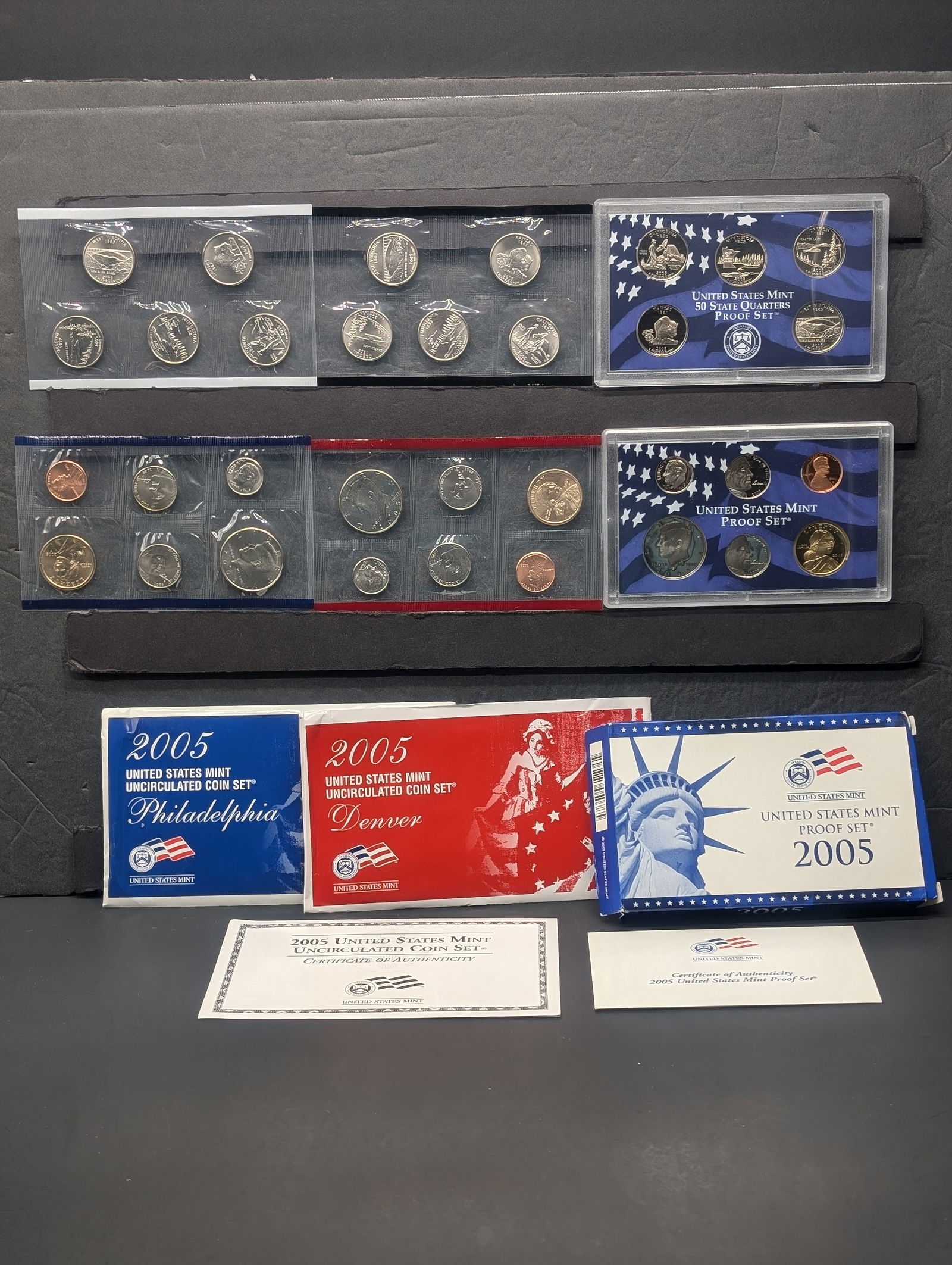 2005-S US Proof and 2005 P&D Mint Sets With Quarters 30 Coins (1 of 13)