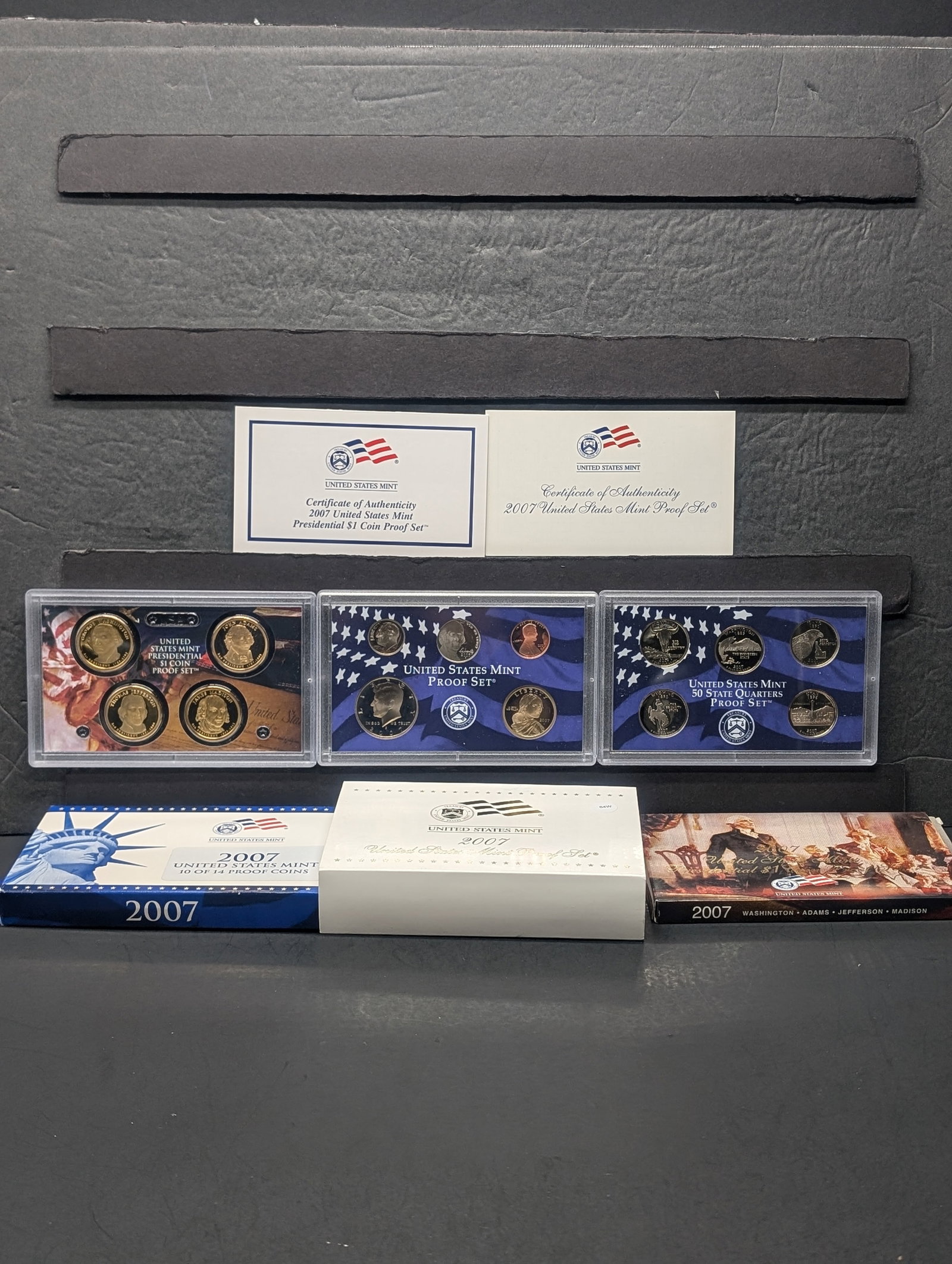 2007-S US Mint Proof Set w/the First Year Presidential Dollars: 2007-S US Mint Proof Set w/the First Year Presidential Dollars